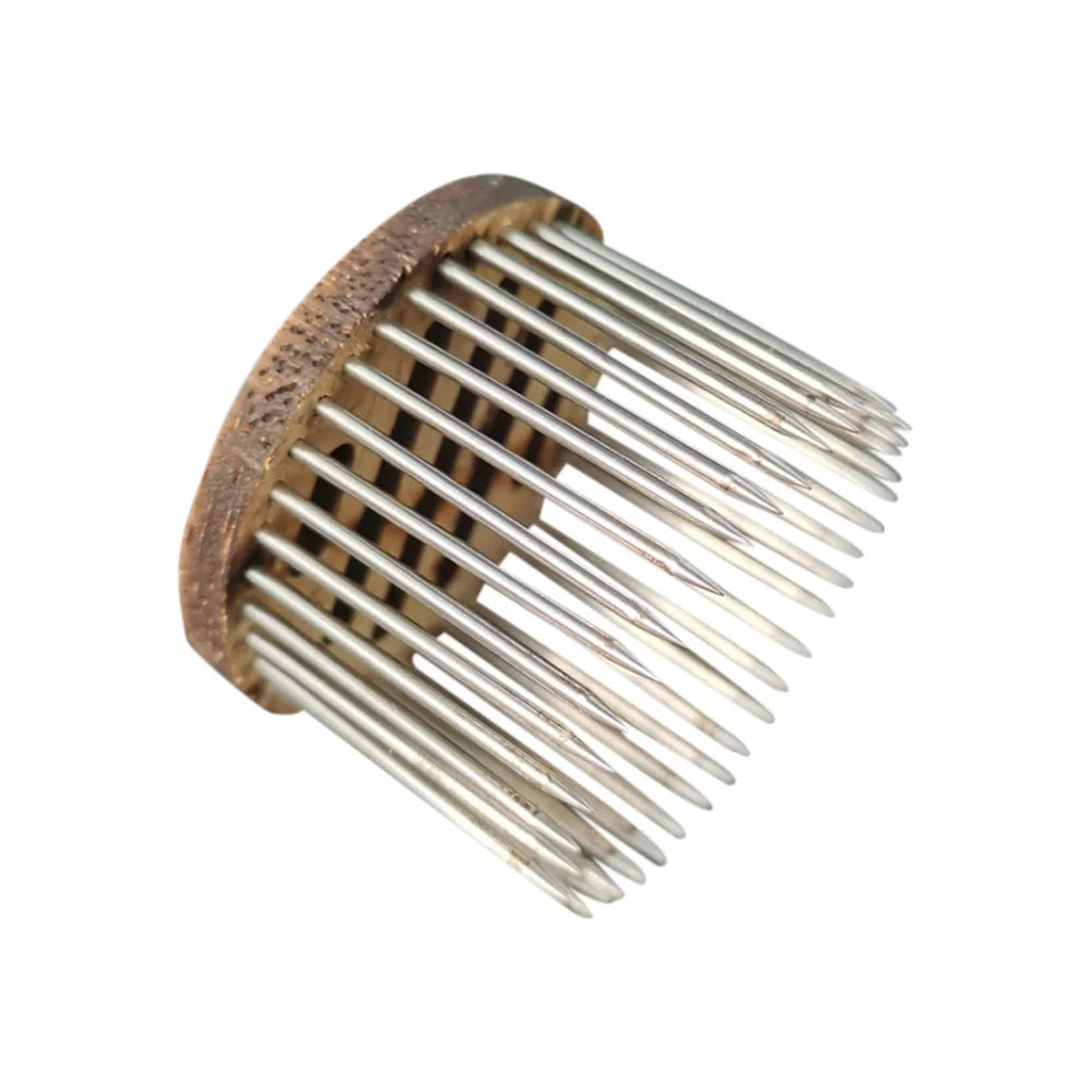 Queen Bee Catcher – Wooden Needle Marking Cage
