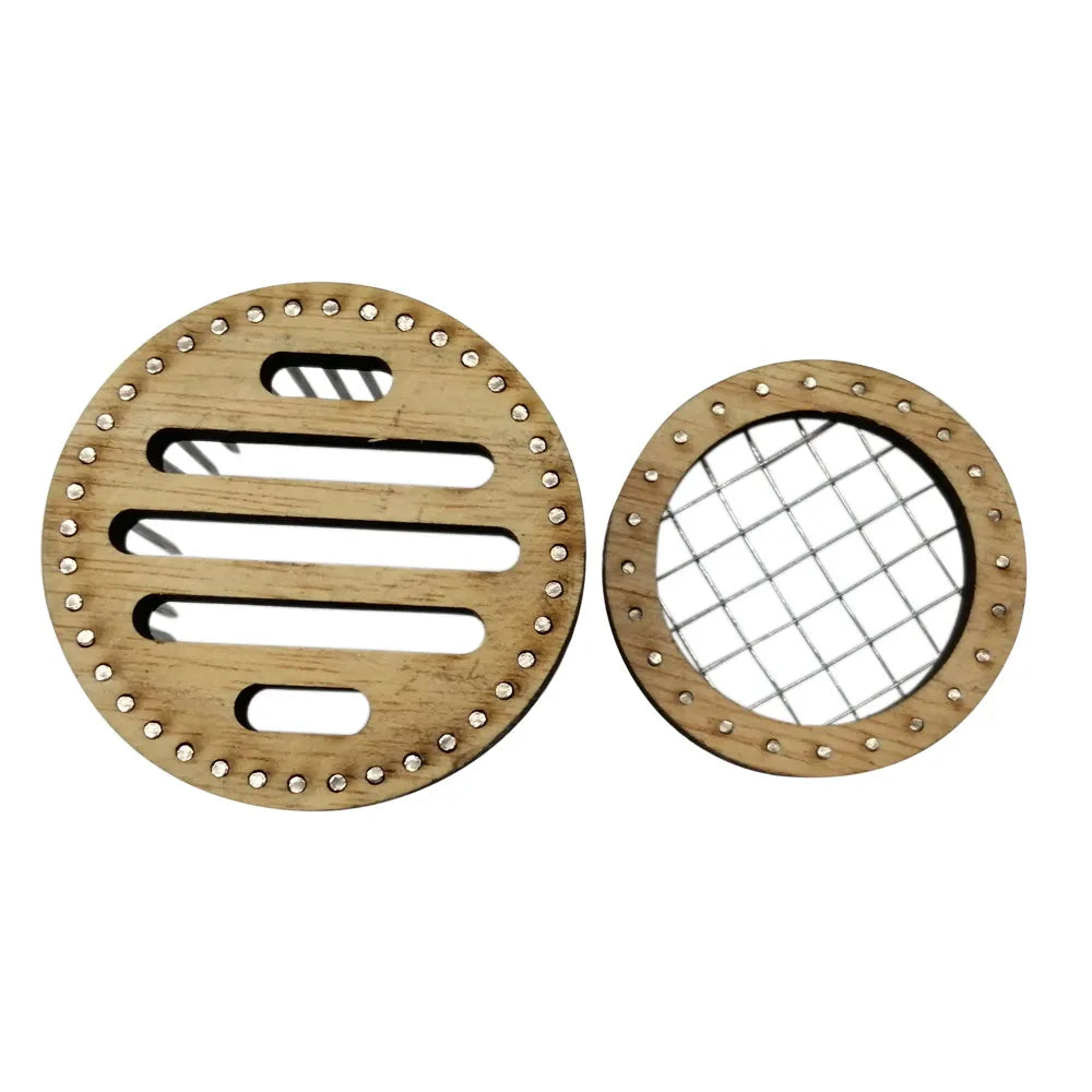Queen Bee Catcher – Wooden Needle Marking Cage