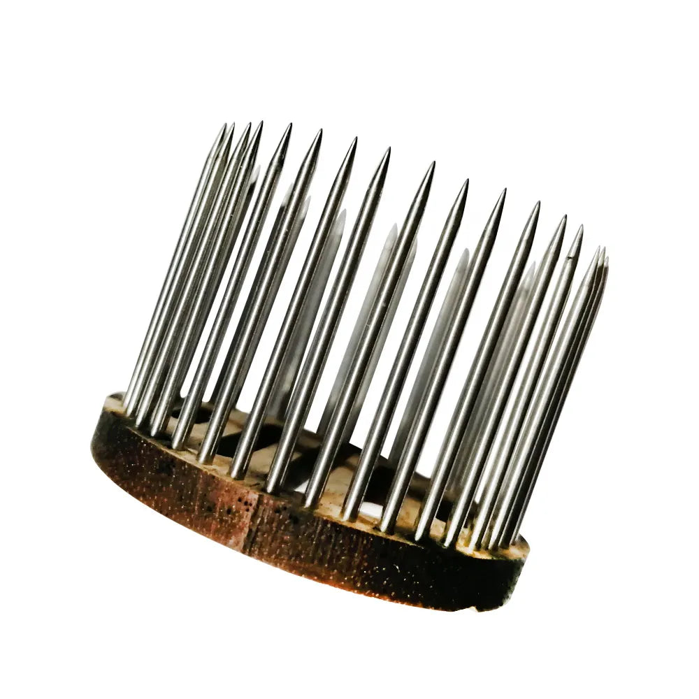Queen Bee Catcher – Wooden Needle Marking Cage